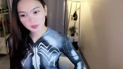 miss_kyrstyn online show from 18, 4, 2026