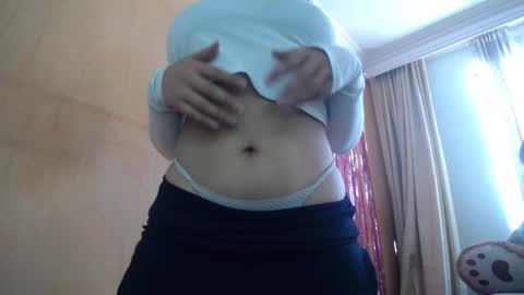 lilieth  online show from 15, 2, 2025