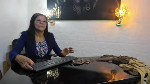 lucero online show from 9, 2, 2025