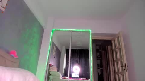 miss_medyson online show from 3, 3, 2025