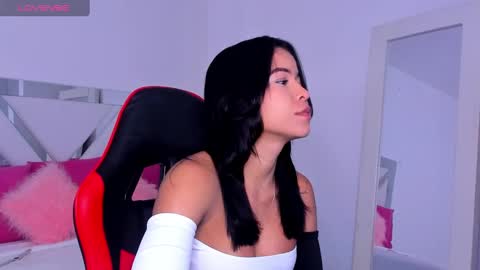   online show from 22, 2, 2025