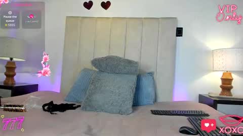 miss_milf_ online show from 4, 4, 2026