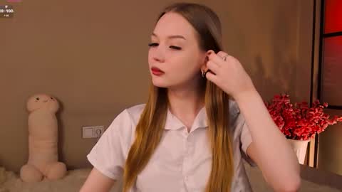 Nicole online show from 8, 4, 2026