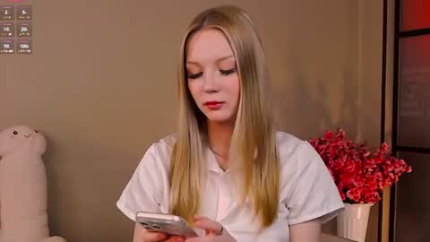 Snapshot of miss_nicoletta chatting on 29, 6, 2026 Nicole online show from 29, 6, 2026