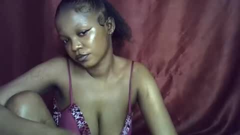 miss_rihanna2 online show from 15, 12, 2025