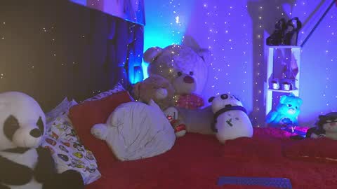 Sophie Cardenas ..... independent model online show from 22, 1, 2025