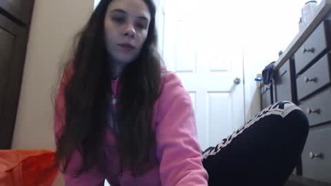 Bella online show from 7, 12, 2024