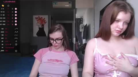 Bella online show from 3, 2, 2025