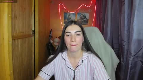 Snapshot of miss_tasy chatting on 20, 2, 2025 Melanie January 15th is my birthday there will be an interesting show online show from 20, 2, 2025