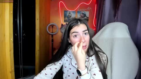 Snapshot of miss_tasy chatting on 20, 9, 2025 Melanie January 15th is my birthday there will be an interesting show online show from 20, 9, 2025