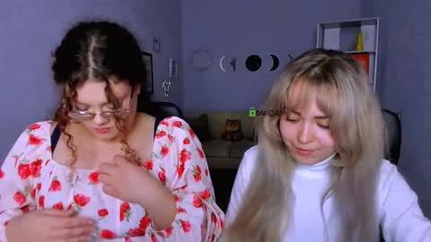 Snapshot of miss_toxic69 chatting on 27, 11, 2025 miss_toxic69 online show from 27, 11, 2025