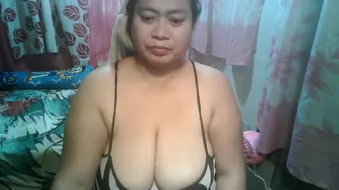 Snapshot of miss_v0lcan0 chatting on 2, 2, 2025 miss v0lcan0 online show from 2, 2, 2025