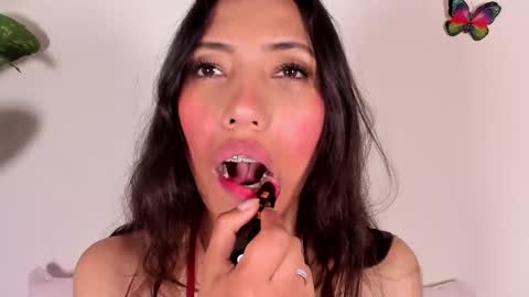 Snapshot of miss_veronica2 chatting on 3, 3, 2026 Miss Veronica online show from 3, 3, 2026