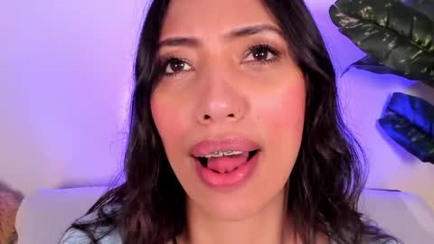 Miss Veronica online show from 7, 5, 2026