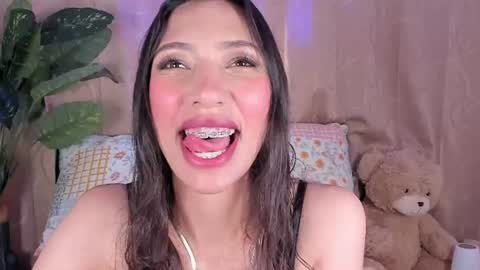 Miss Veronica online show from 8, 7, 2026