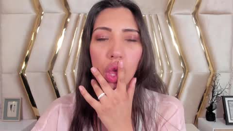 Veronica summer  7AM to 1500 PM hour GMT-5 online show from 12, 12, 2024