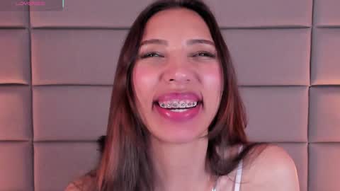 Veronica summer  7AM to 1500 PM hour GMT-5 online show from 22, 1, 2025