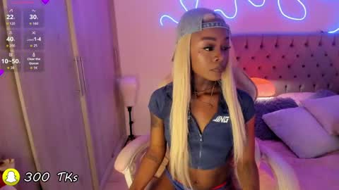 Tay Tay Independent Model   online show from 22, 5, 2026