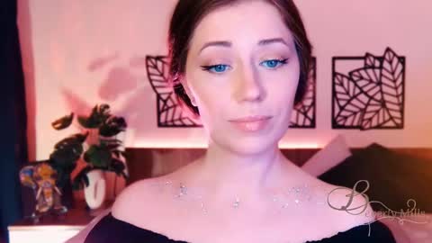 The divine Beverly online show from 8, 3, 2025