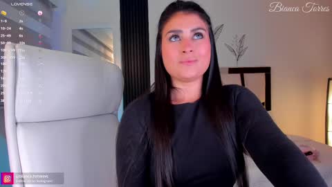 Bianca Torres online show from 10, 2, 2025