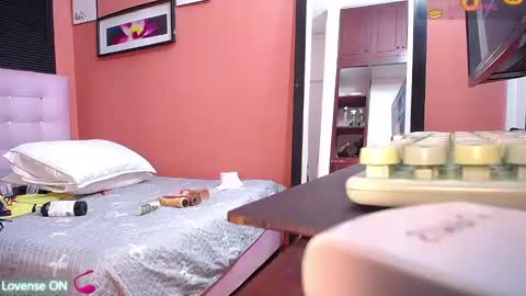 Miss Evelyn  online show from 2, 3, 2025