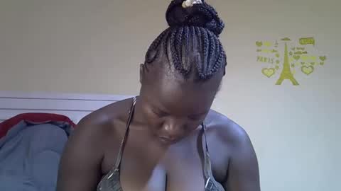 Snapshot of misscandy352_ chatting on 5, 5, 2026 misscandy352_ online show from 5, 5, 2026