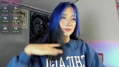 Snapshot of missdomino_ chatting on 15, 9, 2025 valentina online show from 15, 9, 2025