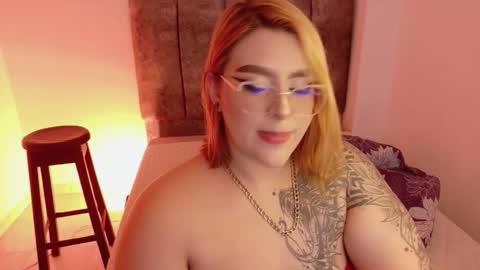 missevans_ online show from 9, 1, 2026
