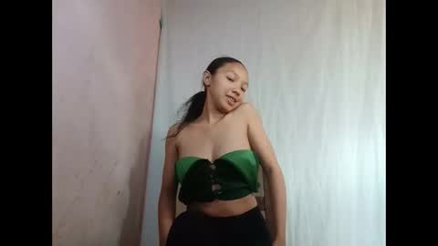 Snapshot of missfireangel chatting on 29, 3, 2026 MadagascarQueen online show from 29, 3, 2026