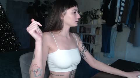 Snapshot of missfiti chatting on 21, 12, 2024 missfiti online show from 21, 12, 2024