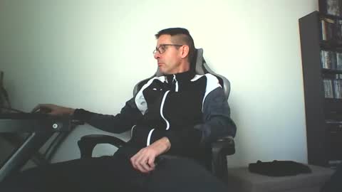 Snapshot of mission_cumpossible chatting on 17, 9, 2025 SperminatoR online show from 17, 9, 2025