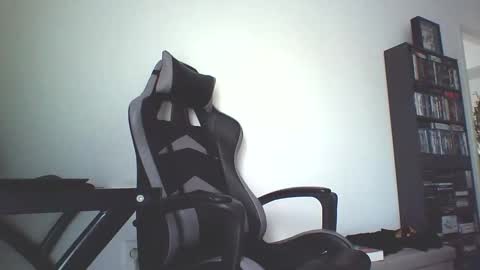 Snapshot of mission_cumpossible chatting on 28, 9, 2025 SperminatoR online show from 28, 9, 2025