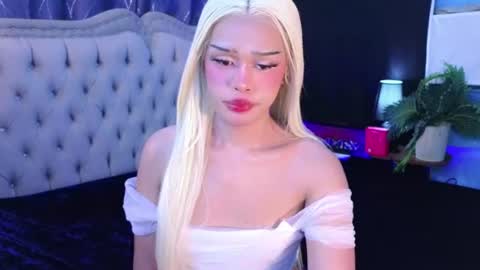 Snapshot of missionary_addiction_cumshot chatting on 16, 7, 2026 im your queen steffie online show from 16, 7, 2026