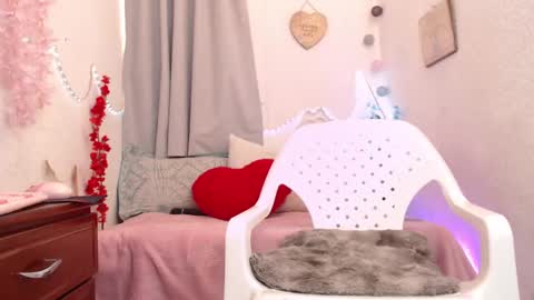   online show from 22, 1, 2025