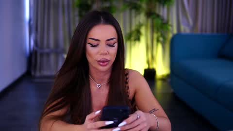 Snapshot of misskiarra chatting on 8, 3, 2025 misskiarra online show from 8, 3, 2025