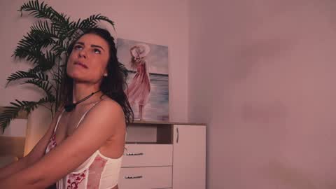 Snapshot of misslullu chatting on 4, 10, 2025 Lullu online show from 4, 10, 2025