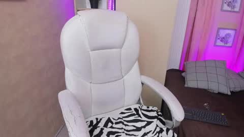 i am lyn online show from 7, 3, 2025