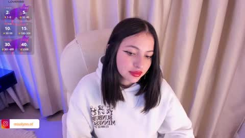 i am lyn online show from 18, 11, 2025