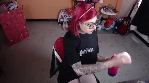 Miss Mia online show from 7, 3, 2025