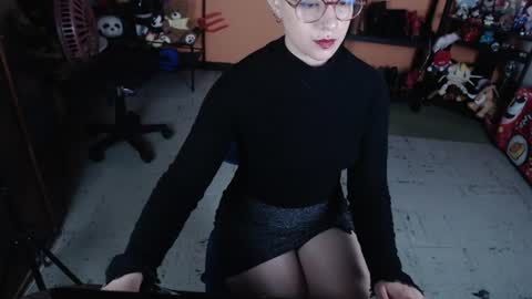 Miss Mia online show from 4, 7, 2026