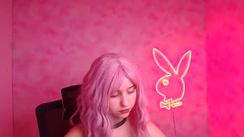 Mia online show from 17, 11, 2025