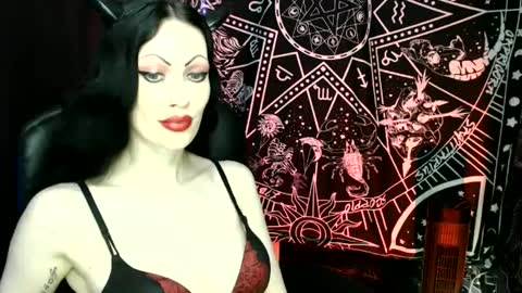 MissMoonDoll online show from 1, 10, 2025