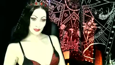 Snapshot of missmoondoll chatting on 27, 5, 2026 MissMoonDoll online show from 27, 5, 2026