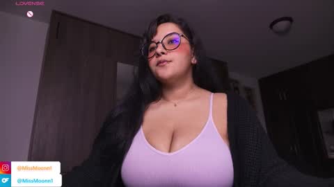 MissMoon online show from 5, 11, 2025