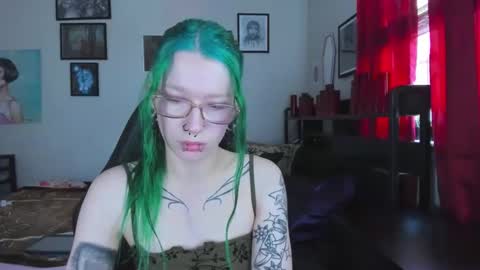Mistress Nikki Vill online show from 29, 5, 2026