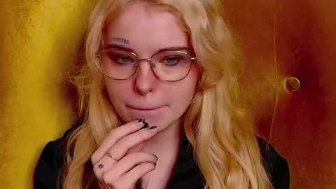 Misss Lola Angel online show from 28, 9, 2025