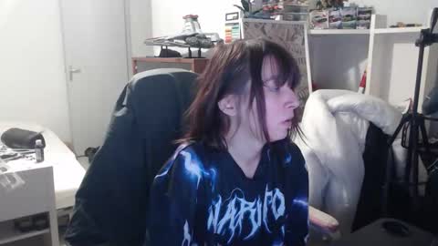 missthon online show from 18, 2, 2026