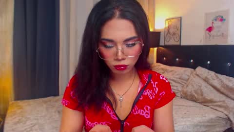 misstrishontop online show from 8, 1, 2025