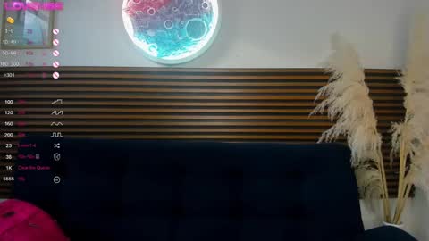 Snapshot of missvalery1 chatting on 17, 1, 2025 missvalery1 online show from 17, 1, 2025