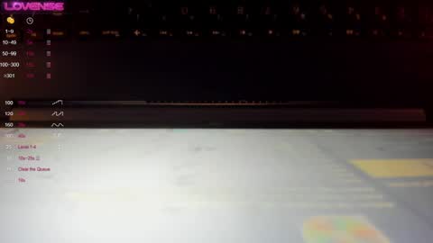 Snapshot of missvalery1 chatting on 22, 1, 2025 missvalery1 online show from 22, 1, 2025